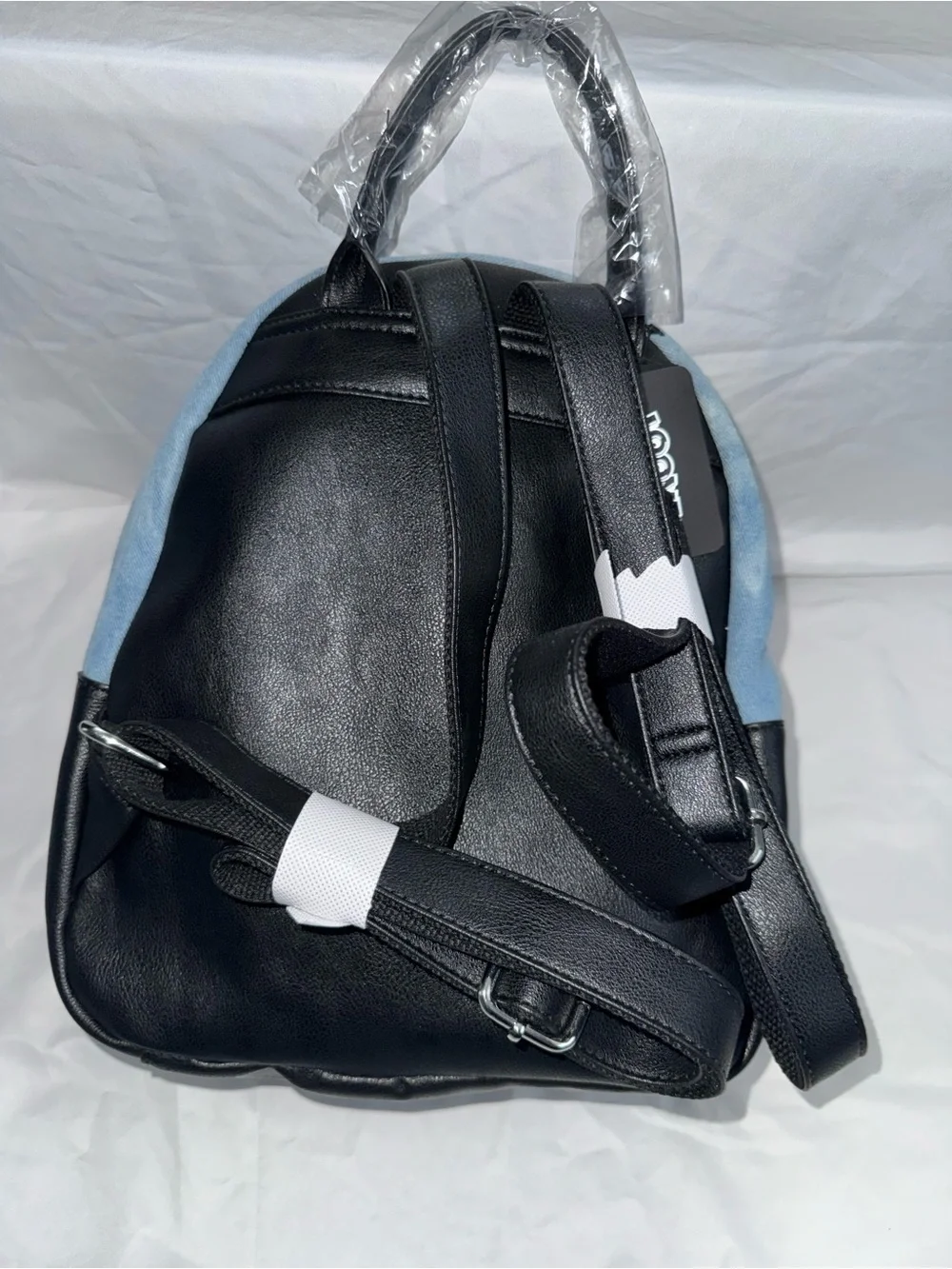 Warner Bros. Bugs Bunny Light Blue Patch Mini Backpack